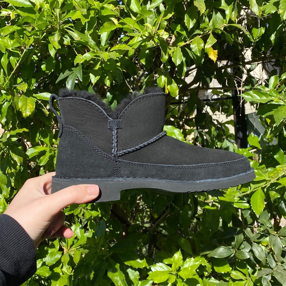 NWT Ugg Melrose Boot - Picture 6 of 11